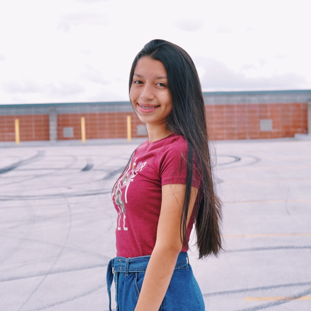 Meet your Posher, Yarahi